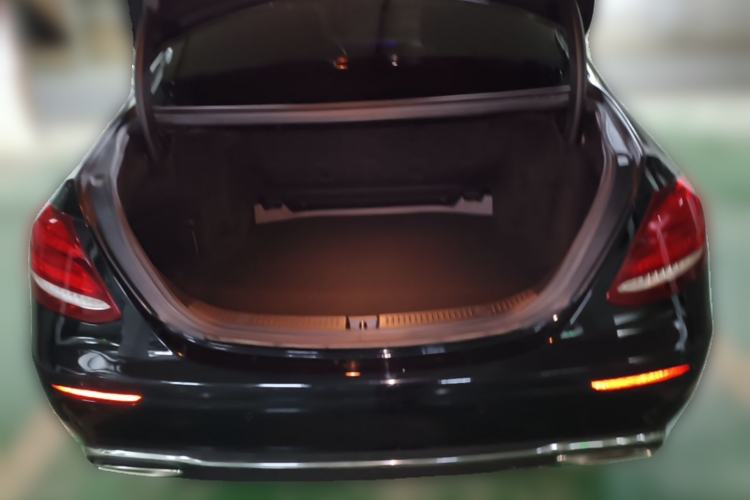 Used Mercedes-Benz E-Class 2016 E 300 L Stylish Model Trunk