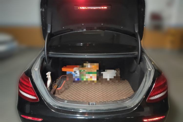 Used Mercedes-Benz E-Class 2016 E 200 L Sport Edition Trunk