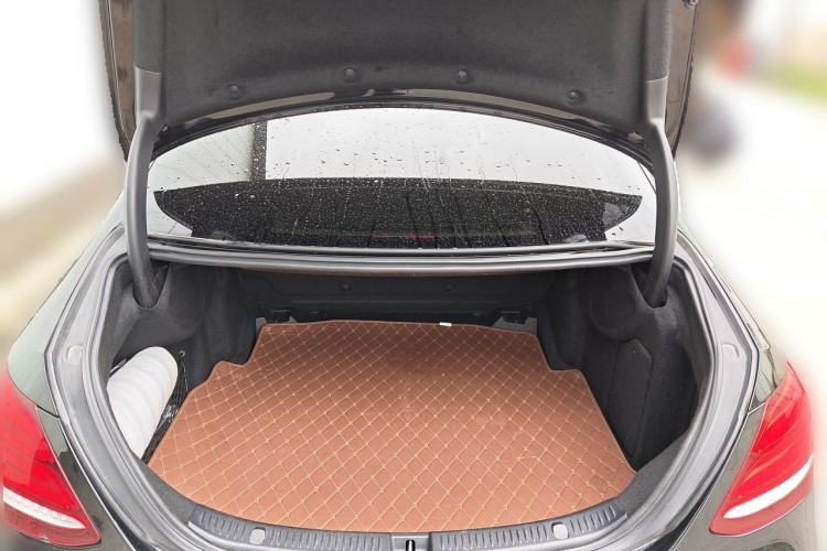 Used Mercedes-Benz E-Class 2016 E 200 L Trunk