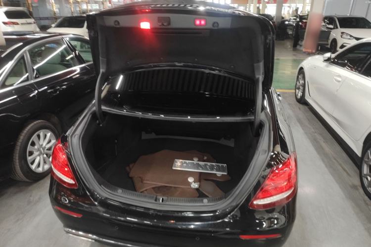 Used Mercedes-Benz E-Class 2016 E 300 L Stylish Model Trunk