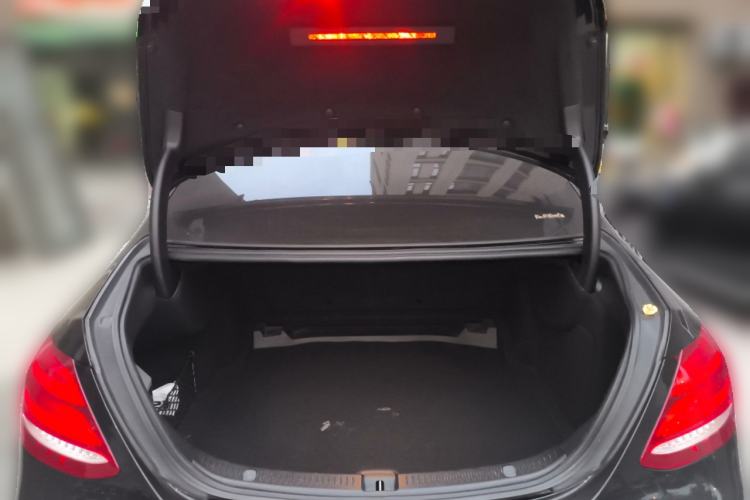 Used Mercedes-Benz E-Class 2016 E 200 L Sport Edition Trunk