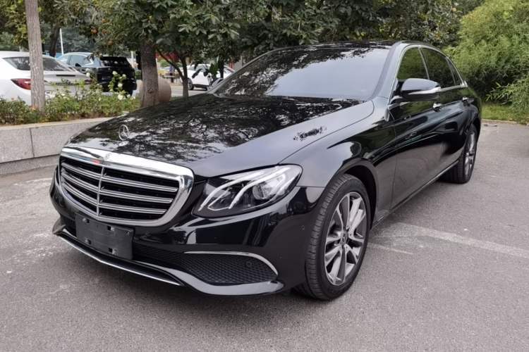 Used Mercedes-Benz E-Class 2016 E 200 L Guazi used car, China used car export, Used car for sale, Used Mercedes-Benz cars, Cheapest cars for sale
