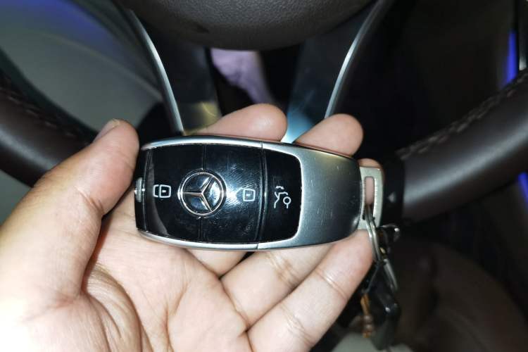 Used Mercedes-Benz E-Class 2016 E 300 L Stylish Model Vehicle Key