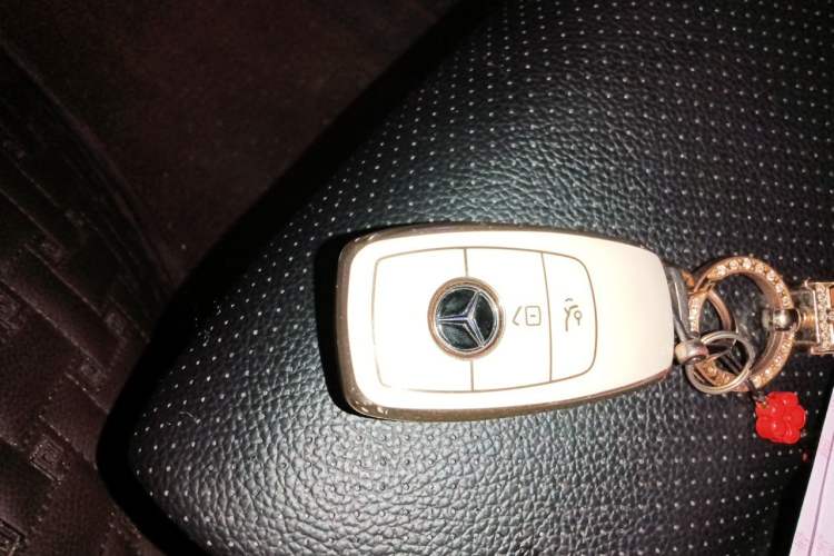 Used Mercedes-Benz E-Class 2016 E 200 L Sport Edition Vehicle Key