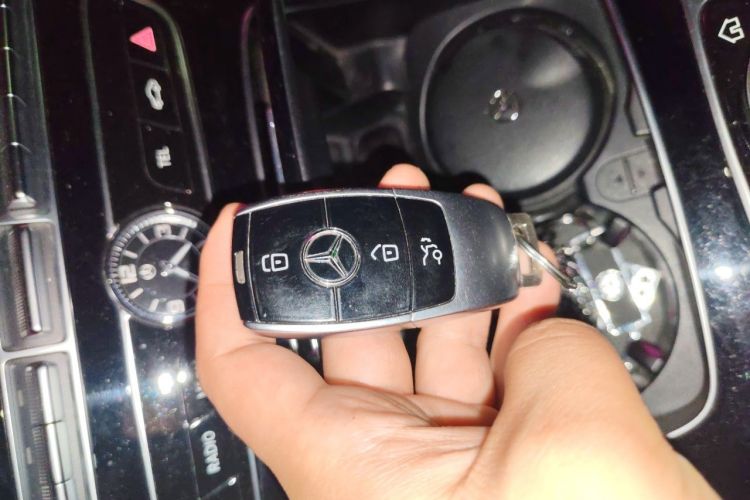 Used Mercedes-Benz E-Class 2016 E 200 L Vehicle Key