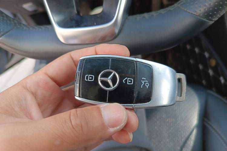 Used Mercedes-Benz E-Class 2016 E 300 L Sport Luxury Model Vehicle Key