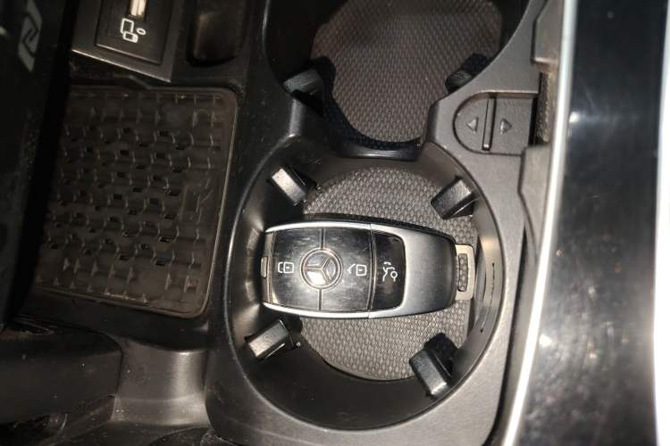 Used Mercedes-Benz E-Class 2016 E 300 L Stylish Model Vehicle Key