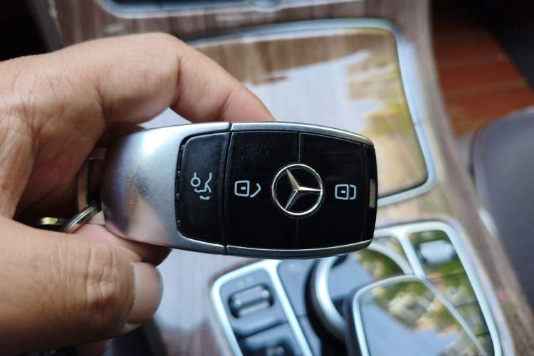 Used Mercedes-Benz E-Class 2016 E 200 L Vehicle Key