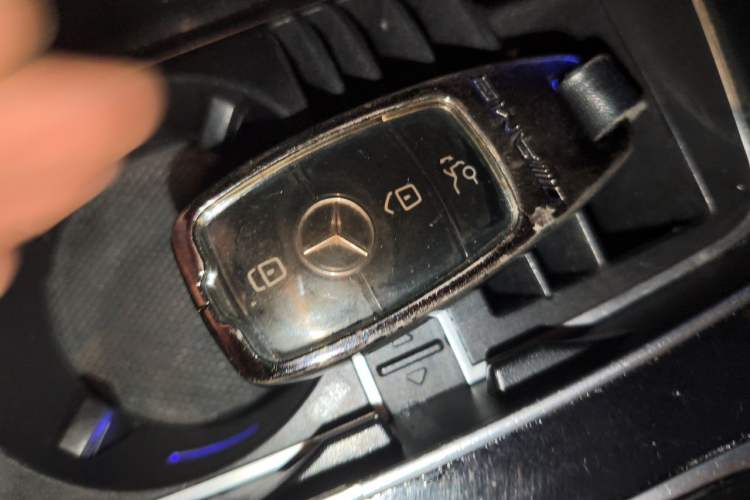 Used Mercedes-Benz E-Class 2016 E 300 L Stylish Model Vehicle Key