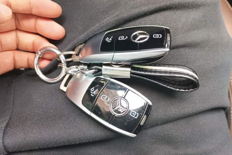 Used Mercedes-Benz E-Class 2016 E 200 L Sport Edition Vehicle Key