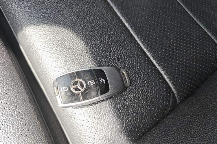 Used Mercedes-Benz E-Class 2016 E 200 L Sport Edition Vehicle Key