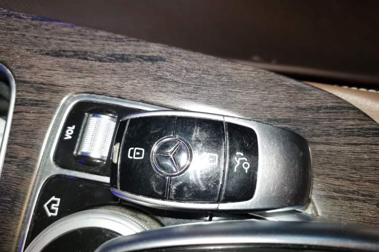 Used Mercedes-Benz E-Class 2016 E 200 L Vehicle Key