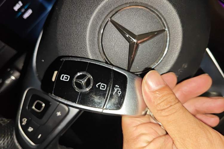 Used Mercedes-Benz E-Class 2016 E 200 L Sport Edition Vehicle Key