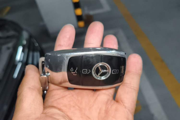 Used Mercedes-Benz E-Class 2016 E 200 L Vehicle Key