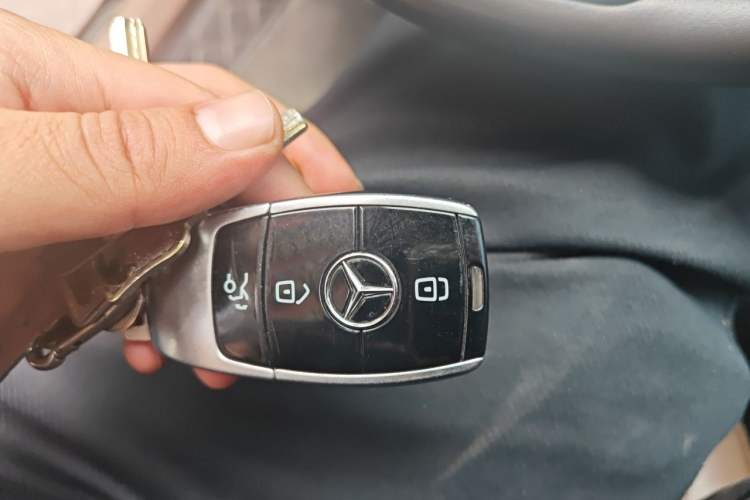 Used Mercedes-Benz E-Class 2016 E 300 L Stylish Model Vehicle Key
