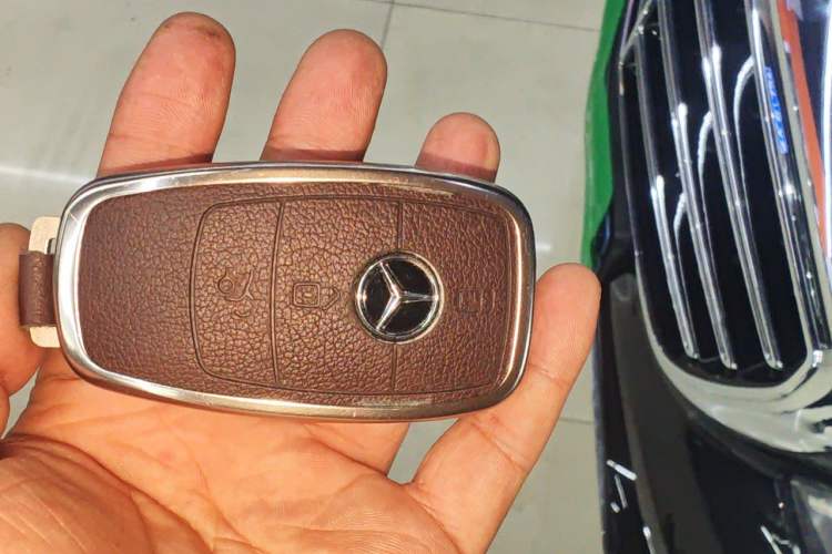 Used Mercedes-Benz E-Class 2016 E 200 L Sport Edition Vehicle Key