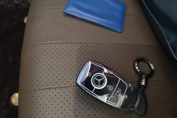 Used Mercedes-Benz E-Class 2016 E 300 L Stylish Model Vehicle Key