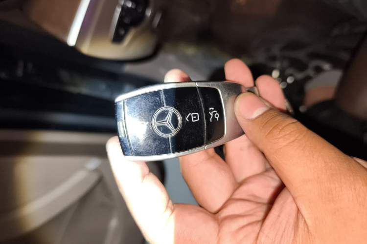 Used Mercedes-Benz E-Class 2016 E 200 L Vehicle Key