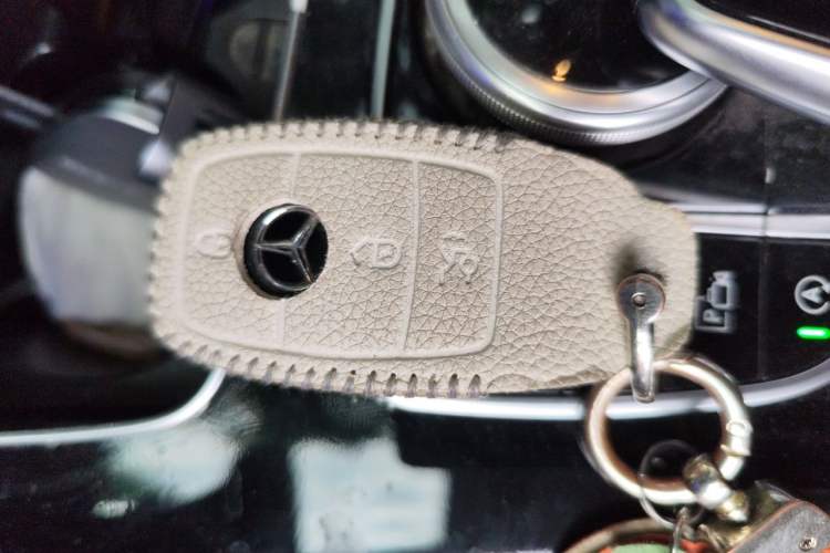 Used Mercedes-Benz E-Class 2016 E 200 L Sport Edition Vehicle Key