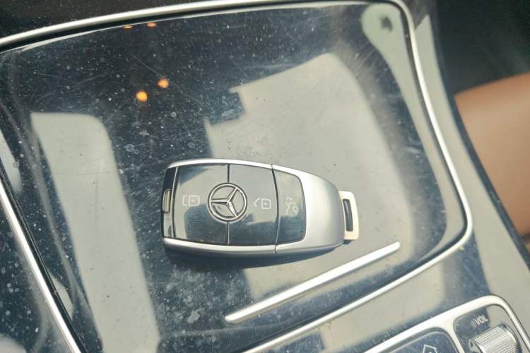 Used Mercedes-Benz E-Class 2016 E 200 L Sport Edition Vehicle Key