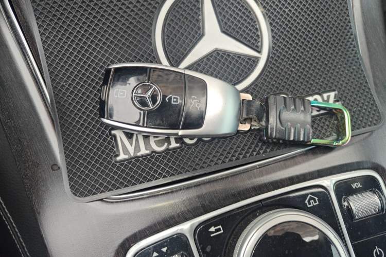 Used Mercedes-Benz E-Class 2016 E 300 L Sporty and Stylish Model Vehicle Key