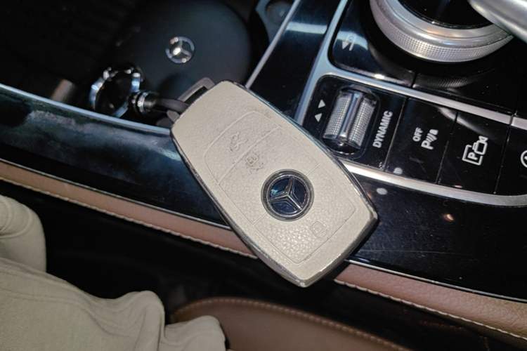 Used Mercedes-Benz E-Class 2016 E 200 L Vehicle Key