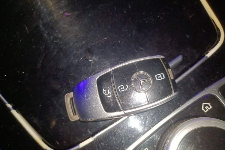 Used Mercedes-Benz E-Class 2016 E 200 L Vehicle Key