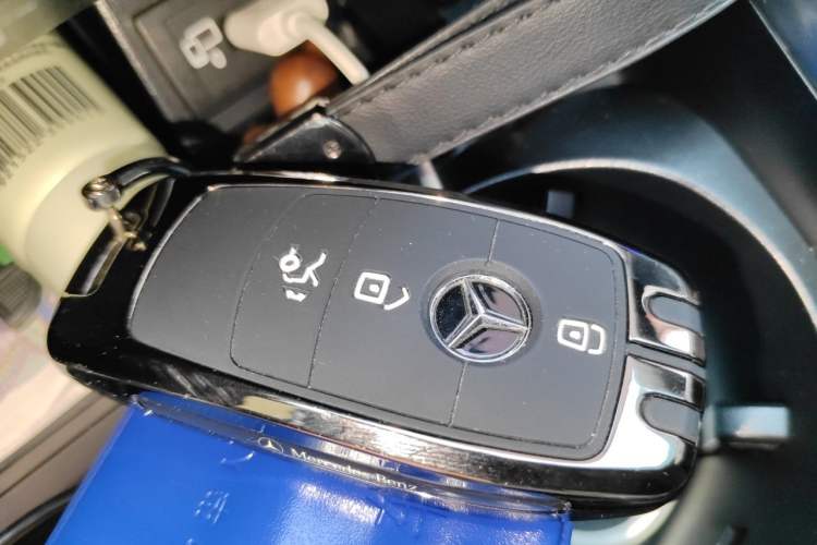 Used Mercedes-Benz E-Class 2016 E 300 L Sport Luxury Model Vehicle Key