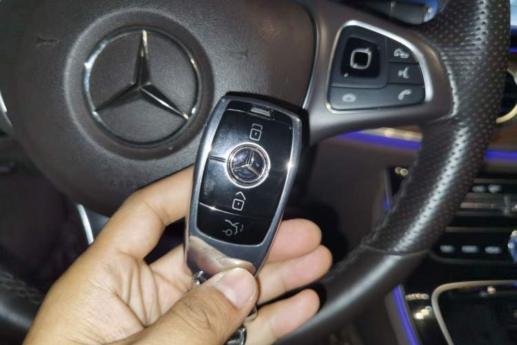 Used Mercedes-Benz E-Class 2016 E 200 L Vehicle Key
