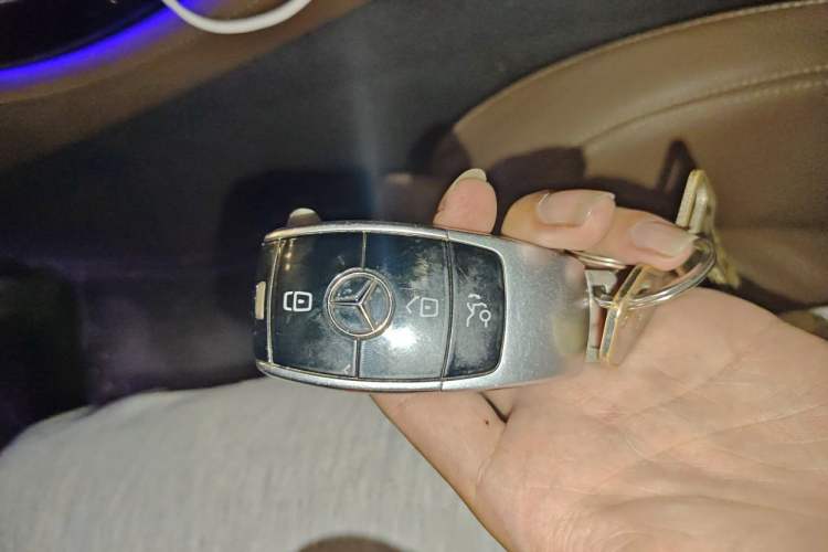 Used Mercedes-Benz E-Class 2016 E 200 L Sport Edition Vehicle Key