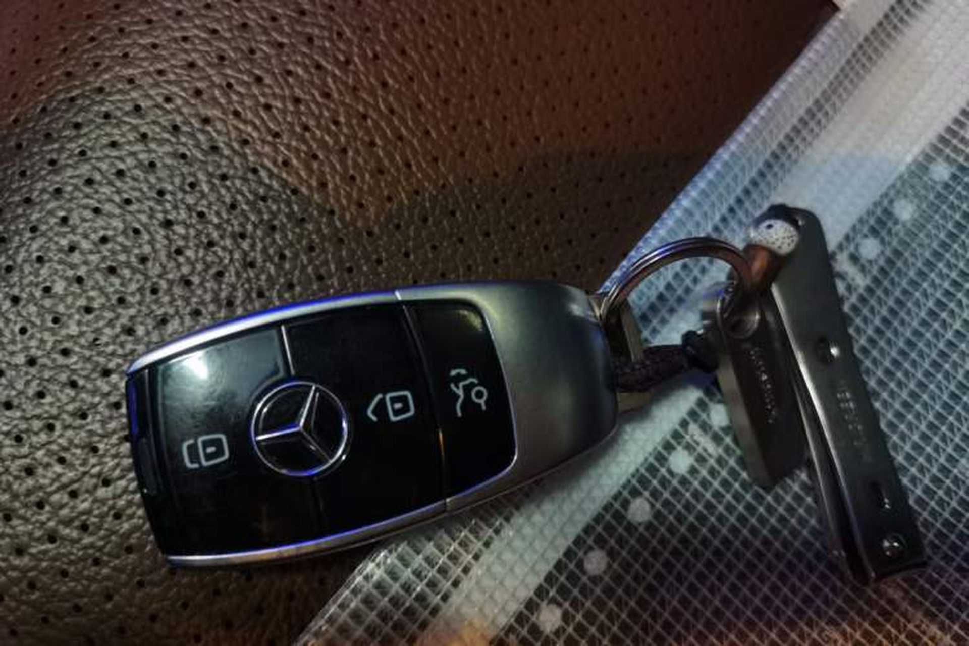 Used Mercedes-Benz E-Class 2016 E 300 L Sporty and Stylish Model Vehicle Key