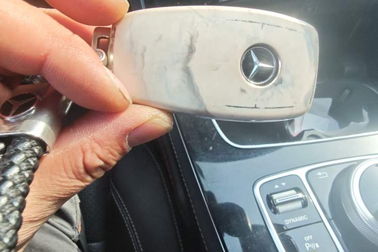 Used Mercedes-Benz E-Class 2016 E 300 L Sporty and Stylish Model Vehicle Key
