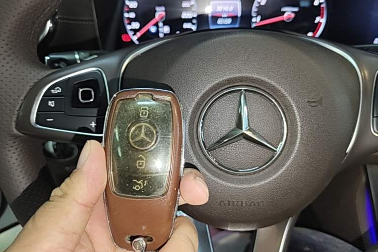 Used Mercedes-Benz E-Class 2016 E 200 L Vehicle Key