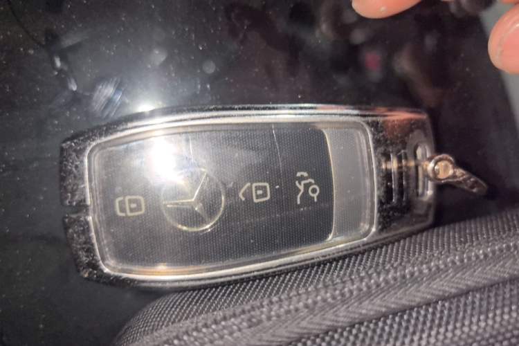 Used Mercedes-Benz E-Class 2016 E 200 L Sport Edition Vehicle Key