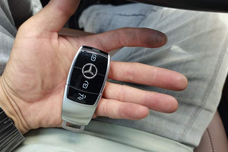 Used Mercedes-Benz E-Class 2016 E 200 L Sport Edition Vehicle Key