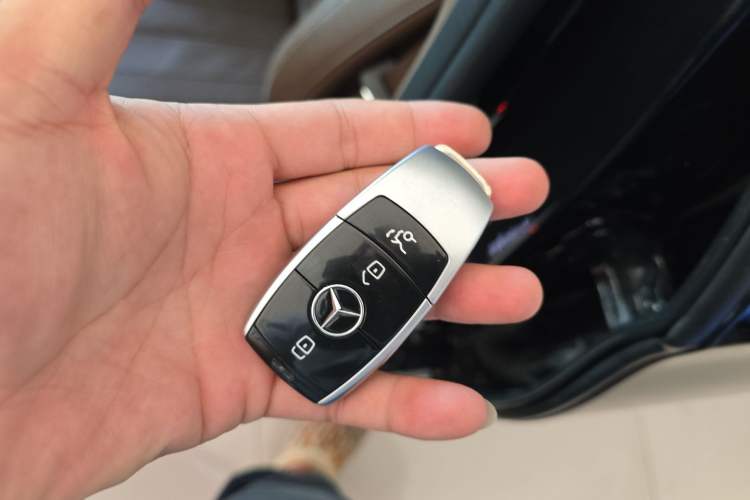 Used Mercedes-Benz E-Class 2016 E 300 L Luxury Model Vehicle Key