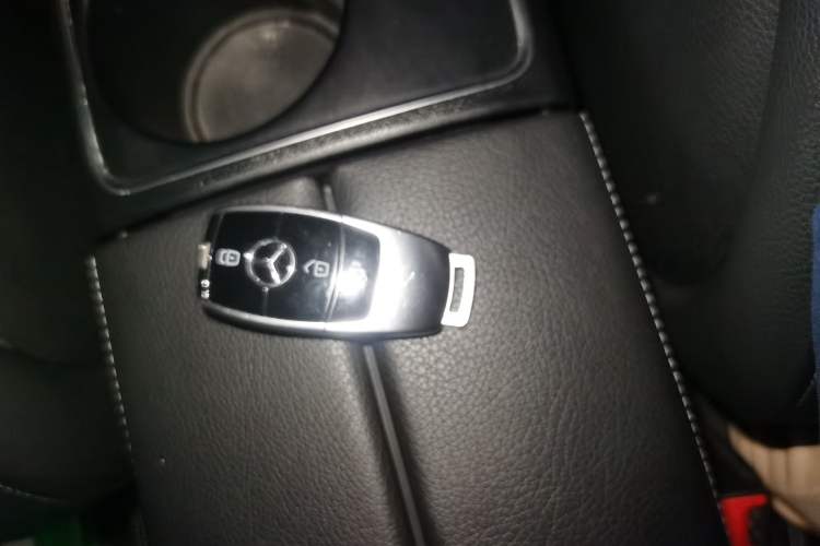 Used Mercedes-Benz E-Class 2016 E 200 L Sport Edition Vehicle Key