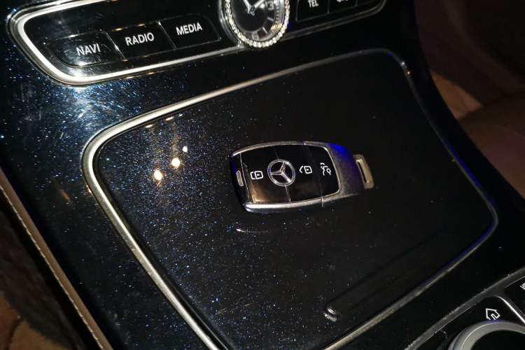 Used Mercedes-Benz E-Class 2016 E 300 L Stylish Model Vehicle Key