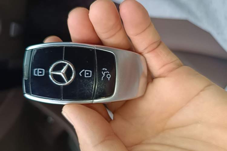 Used Mercedes-Benz E-Class 2016 E 300 L Stylish Model Vehicle Key