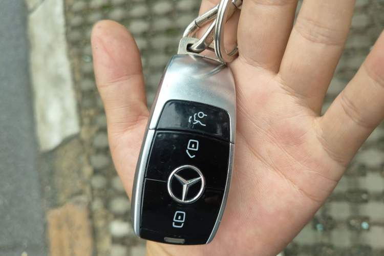 Used Mercedes-Benz E-Class 2016 E 200 L Vehicle Key