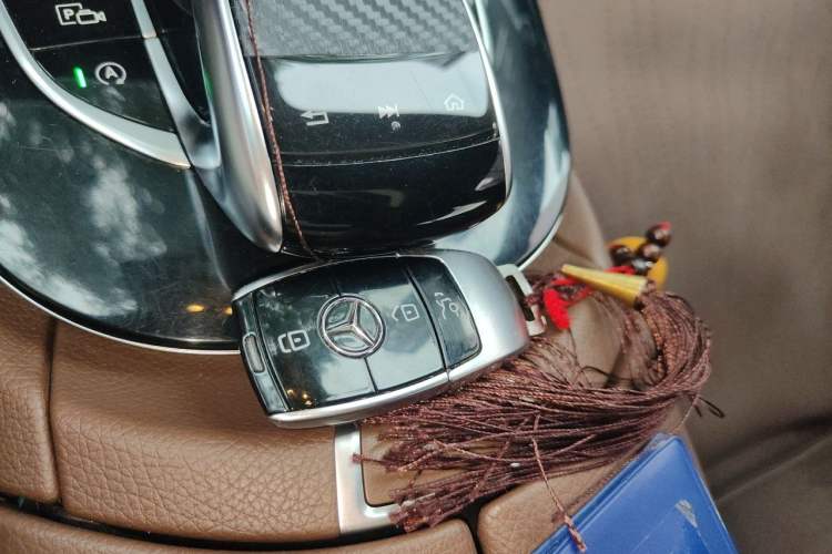 Used Mercedes-Benz E-Class 2016 E 200 L Sport Edition Vehicle Key