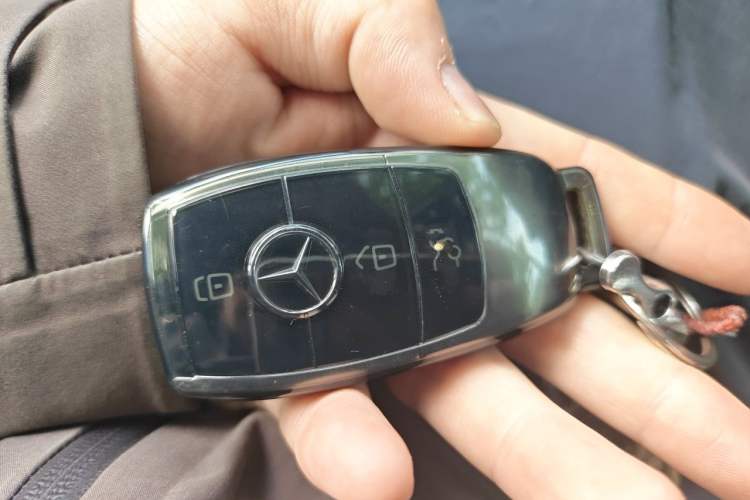 Used Mercedes-Benz E-Class 2016 E 200 L Vehicle Key