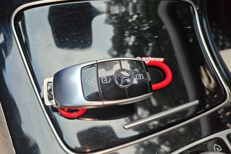 Used Mercedes-Benz E-Class 2016 E 300 L Sporty and Stylish Model Vehicle Key