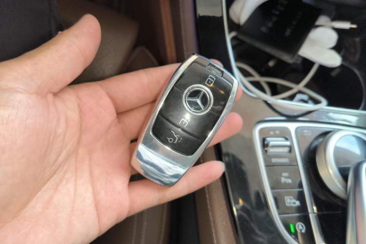 Used Mercedes-Benz E-Class 2016 E 200 L Sport Edition Vehicle Key