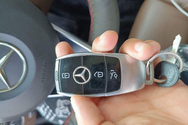 Used Mercedes-Benz E-Class 2016 E 200 L Sport Edition Vehicle Key