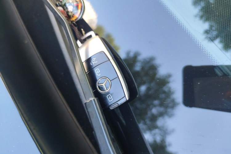 Used Mercedes-Benz E-Class 2016 E 200 L Sport Edition Vehicle Key