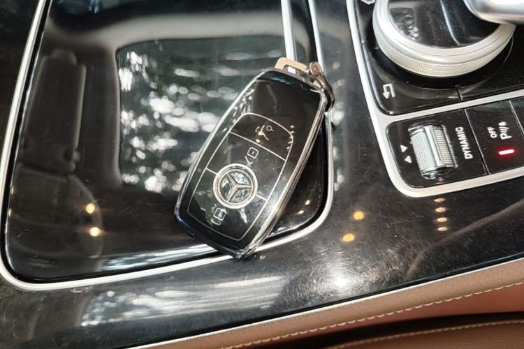 Used Mercedes-Benz E-Class 2016 E 200 L Sport Edition Vehicle Key
