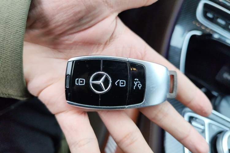 Used Mercedes-Benz E-Class 2016 E 200 L Sport Edition Vehicle Key
