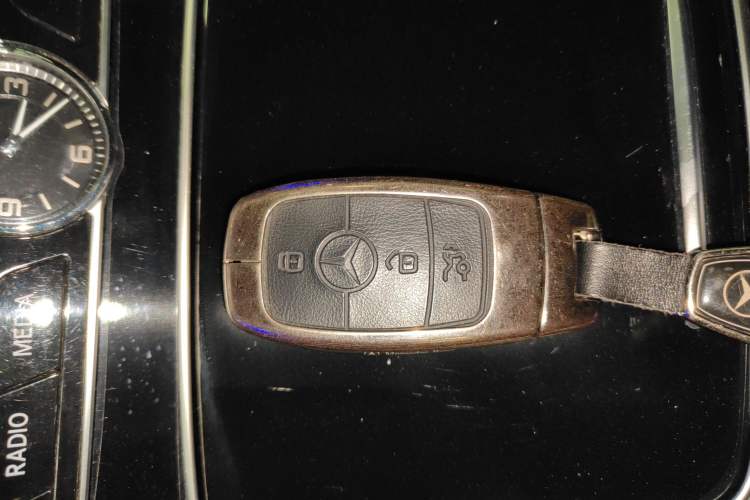 Used Mercedes-Benz E-Class 2016 E 200 L Sport Edition Vehicle Key