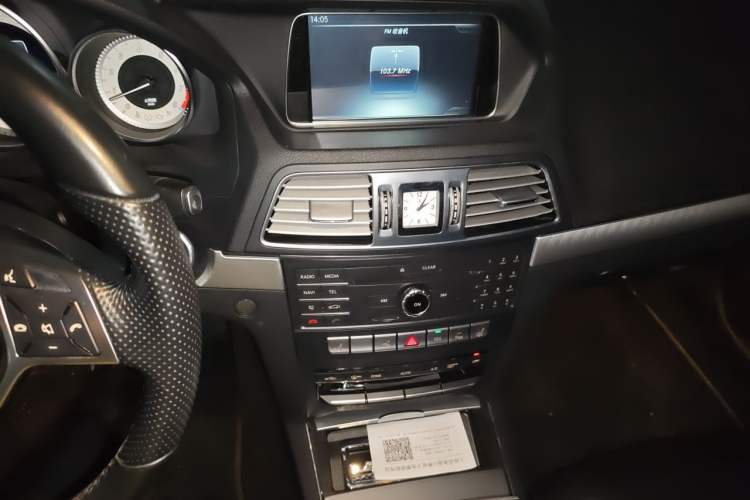 Used Mercedes-Benz E-Class 2016 E 200 Coupe Dynamic Edition Audio And AC Panel